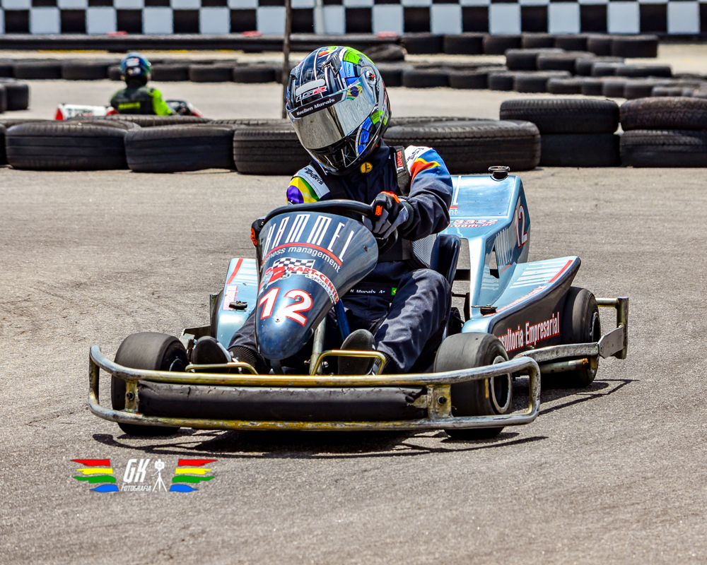 Piloto KVP Kecilen em pista de kart de SJC - SP